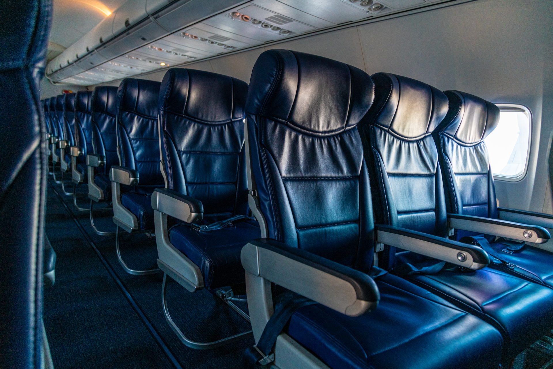 Photo from Sony A7rII onboard United flight with a nearly empty flight. 